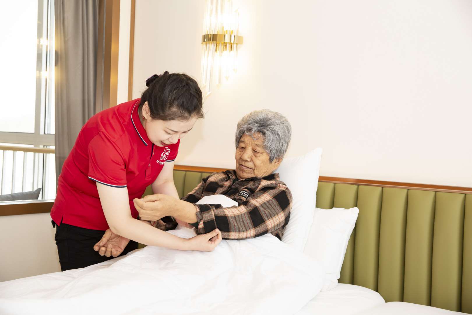 養(yǎng)老護(hù)理員 / 護(hù)工培訓(xùn)